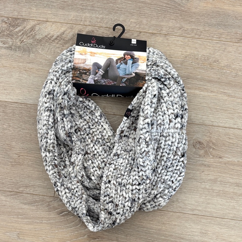 Cuddl Duds Marled Gray & White Infinity Scarf